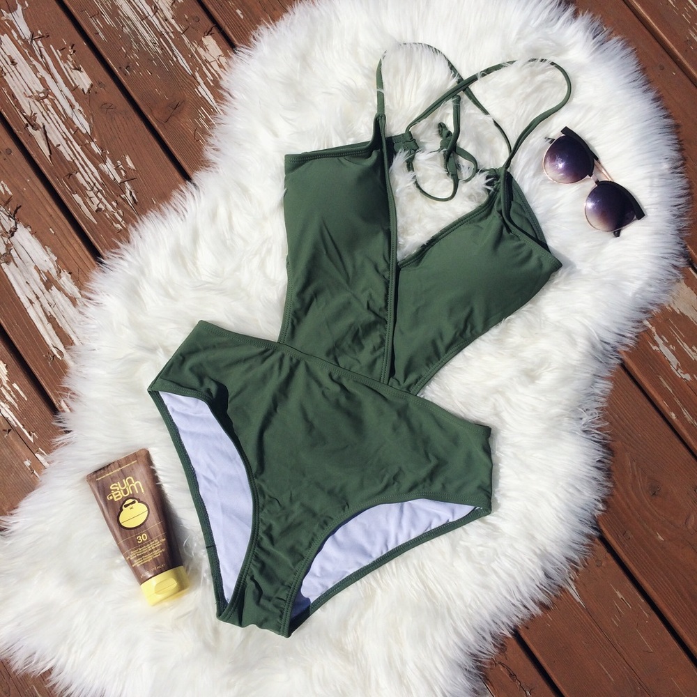 Zaful | Crisscross Padded Surplice One Piece